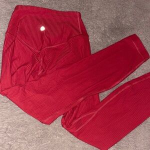 Pink Lululemon waffle texture ribbed leggings size 0, worn once.